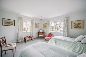 Guest bedroom- click for photo gallery